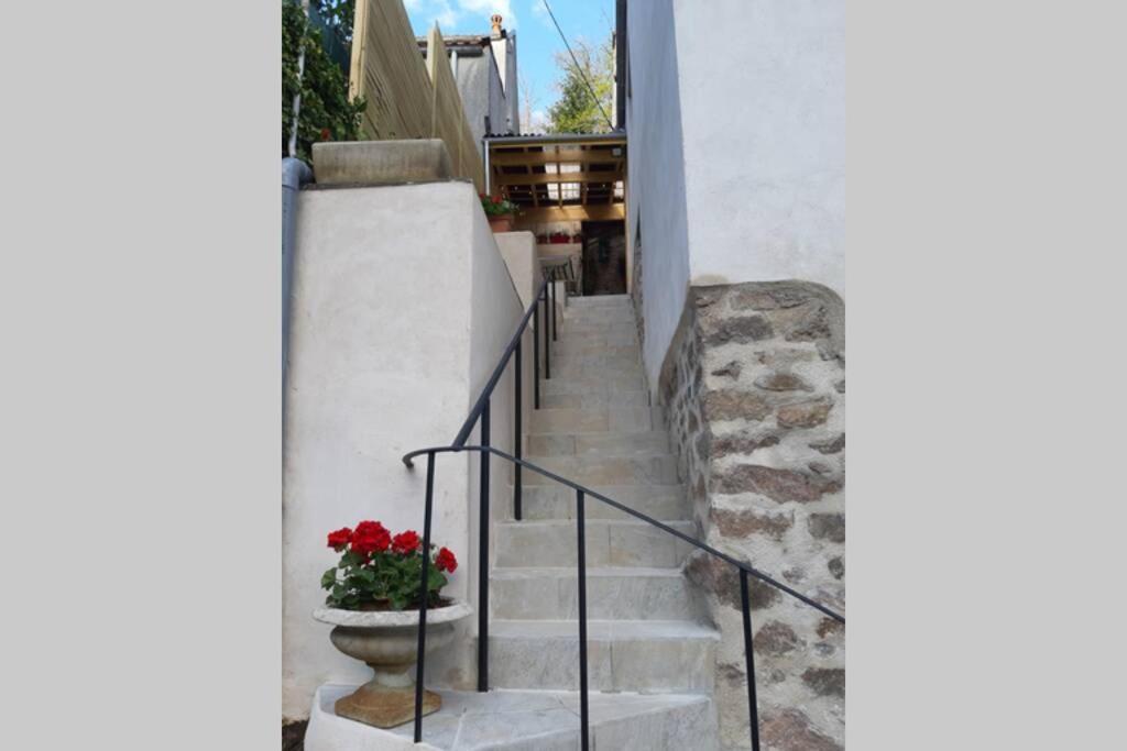 La Petite Maison Dans La Vallee Avallon Ngoại thất bức ảnh